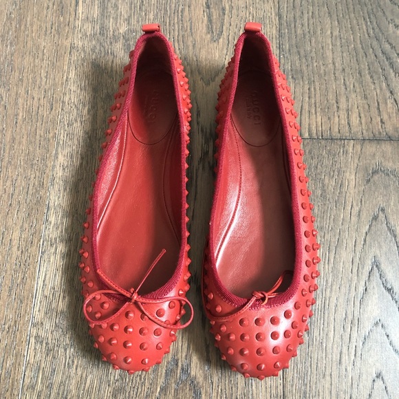 GUCCI Red Rockstud Flats - Picture 1 of 5